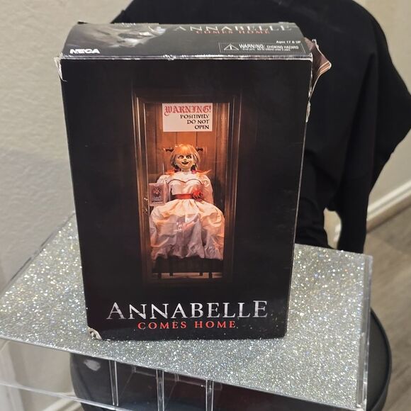 NECA Conjuring Universe Ultimate Series Annabelle Figure - Picture 8 of 11
